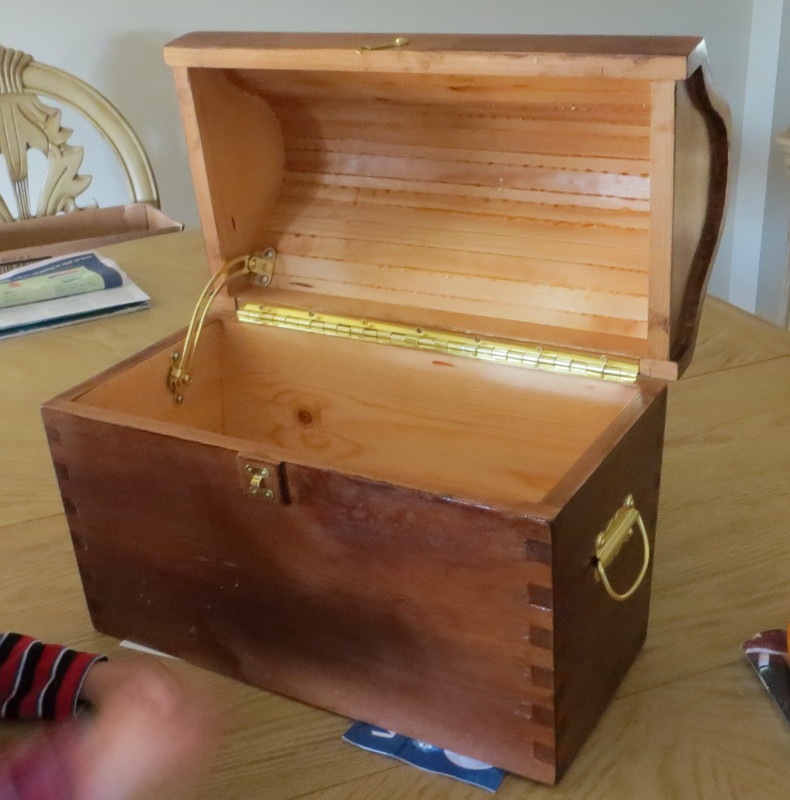 Pirate Treasure Chest The Wood Whisperer, Small Wooden Treasure Chest Plans
